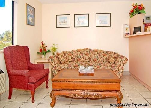 Rodeway Inn لا ميسا الغرفة الصورة